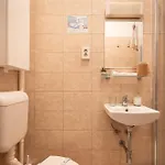 Gleaming Wise Studio * 布达佩斯